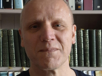 Richard Sidebottom headshot